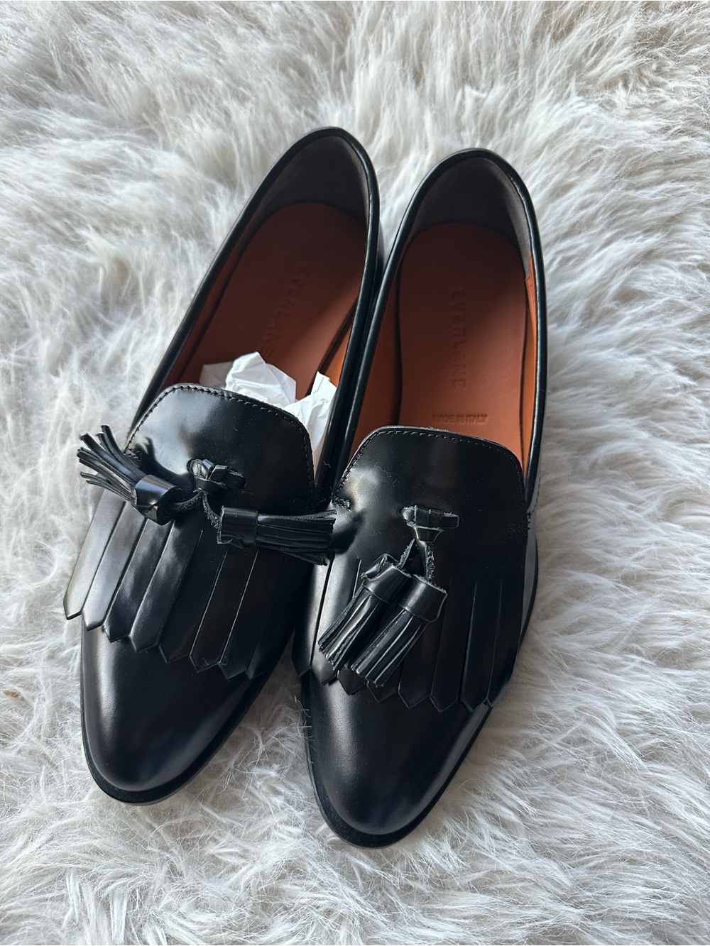 Everlane modern tassel Black Leather Slip-On loafer made in Italy